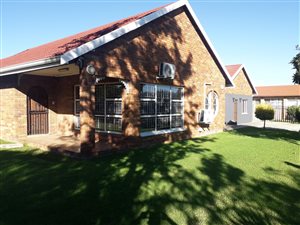 4 Bed House in Evander