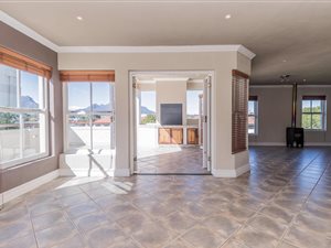 2 Bed Apartment in Devon Park