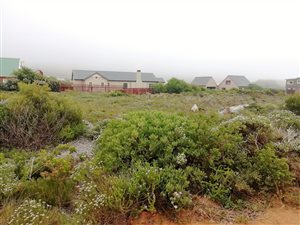 722 m² Land available in Bettys Bay