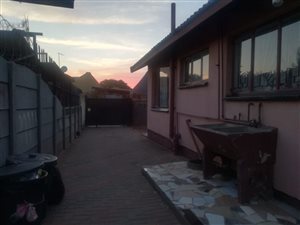 3 Bed House in Springs Central