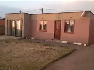 2 Bedroom House in Bonanne