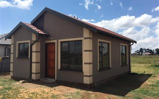 2 Bedroom House in Modder East