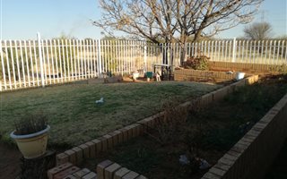 20 ha Farm in Roodepan