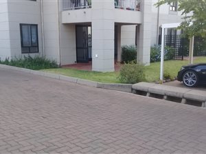 2 Bed Flat in Midridge Park