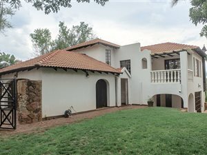 4 Bed House in Moreleta Park