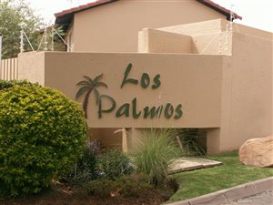 2 Bed Apartment in Lonehill