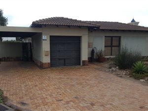 3 Bed House in Langebaan Country Estate