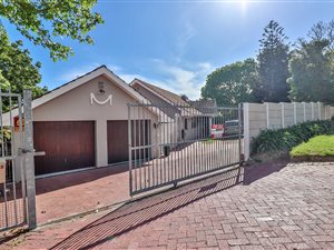 5 Bed House in Briza