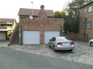 2 Bed Cluster in Die Hoewes