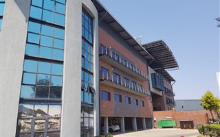 1950 m² Commercial space in Honeydew