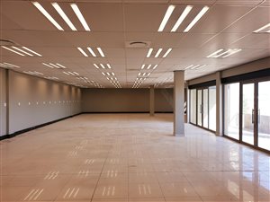 320 m² Commercial space in North Riding