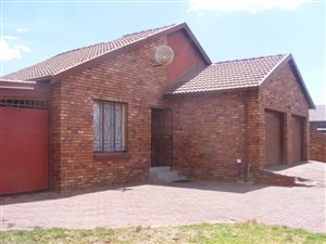 3 Bed Townhouse in Chantelle