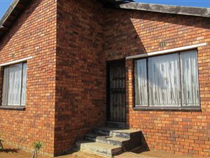 3 Bed House in Mohlakeng