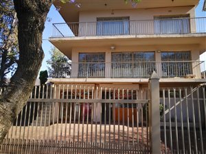 6 Bed House in Laudium