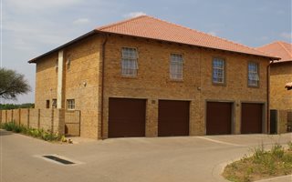 4 Bedroom Duplex in Tijger Valley and surrounds