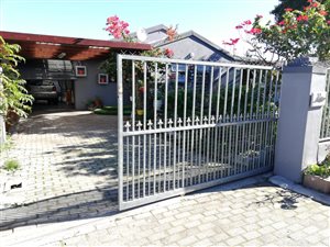 3 Bed House in Highbury