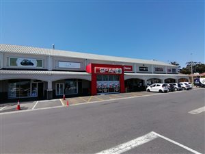 15 m² Retail Space in Sonstraal