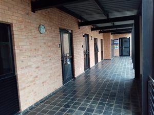 103 m² Office Space in Silver Lakes