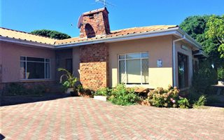 3 Bedroom House in Chelsea