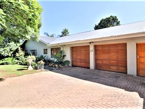 5 Bed House in Kempton Park Central