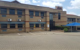1427 m² Industrial space in Randjesfontein