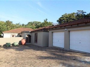 4 Bed Townhouse in Southbroom