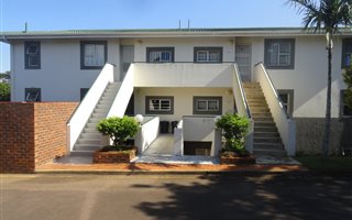 2 Bedroom Simplex in Manor Gardens