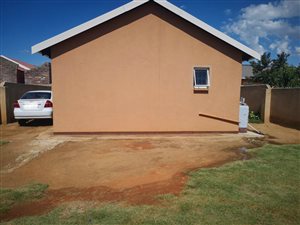 2 Bed House in Windmill Park
