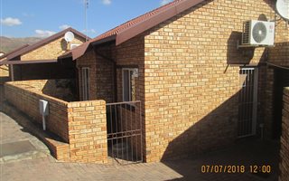 2 Bedroom Townhouse in Safarituine