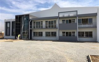 1712 m² Industrial space in Lanseria and surrounds