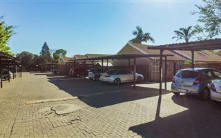 2 Bedroom Simplex in The Orchards