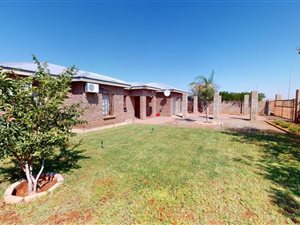 3 Bed House in Keidebees