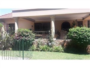 4 Bed House in Parkview