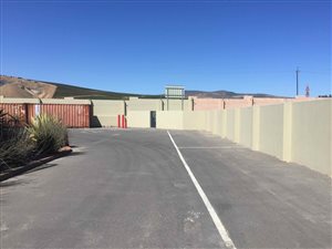 450 m² Industrial space in Durbanville Hills
