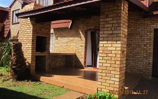 4 Bedroom Townhouse in Ruimsig
