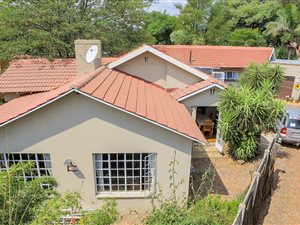 4 Bed House in Hurlyvale