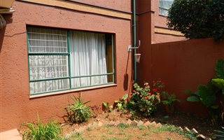 3 Bedroom Townhouse in Wierda Park