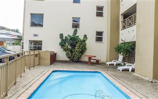 3 Bedroom Apartment in Boland Park