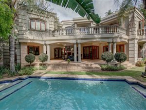 5 Bed House in Broadacres