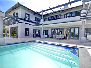 5 Bed House in Klein Zevenwacht