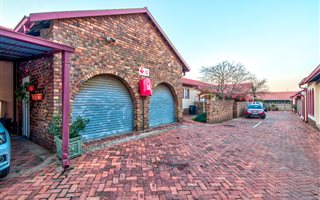 3 Bedroom Townhouse in Edleen
