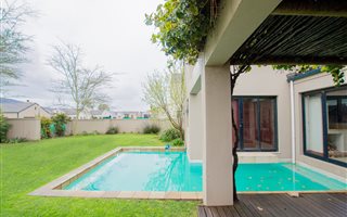 4 Bedroom House in Klein Parys