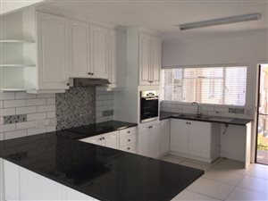 2 Bed Flat in Plettenberg Bay