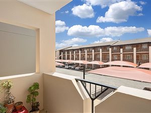 2 Bed Townhouse in Comet
