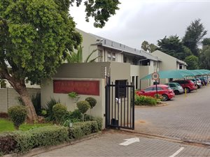 2 Bed Townhouse in Whitney Gardens