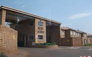 2 Bedroom Apartment in Krugersrus