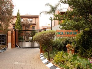 2 Bed Duplex in Buurendal