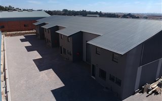270 m² Industrial space in Chloorkop