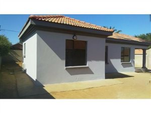 2 Bedroom House in Birch Acres