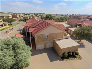 2.5 Bed Apartment in Amberfield